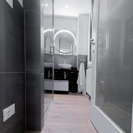 Apartment Realkasa Azeglio 60 *